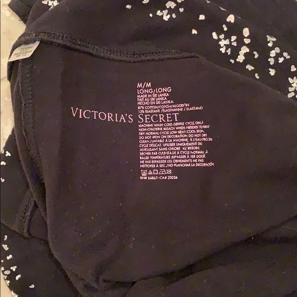 Victoria Secret black leggings - Picture 2 of 2